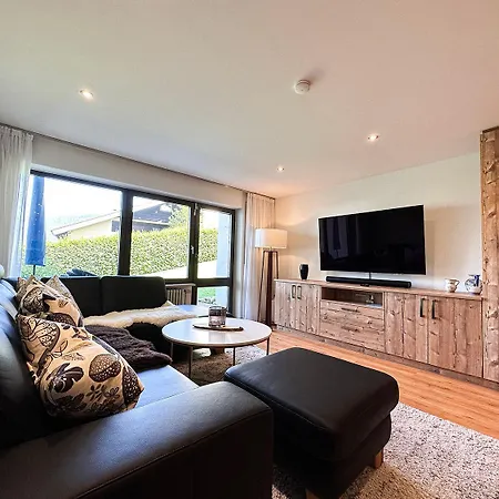 Cosey Corner *